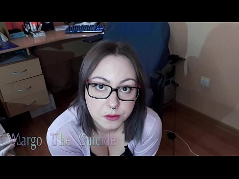 ❤️ Suíonn Cailín Sexy le Gloiní Dildo go domhain ar an gCeamara ❤ Porn anal linn ❌❤