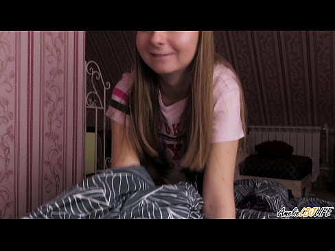 ❤️ Tarraingíonn Blondie BFF go domhain uirthi agus faigheann sí cum ina béal ❤ Porn anal linn ❌❤